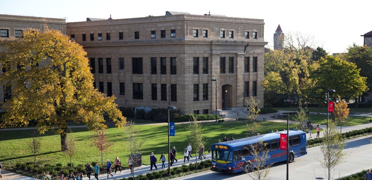 UNIVERSITY OF KANSAS ĐẠI HỌC KANSAS